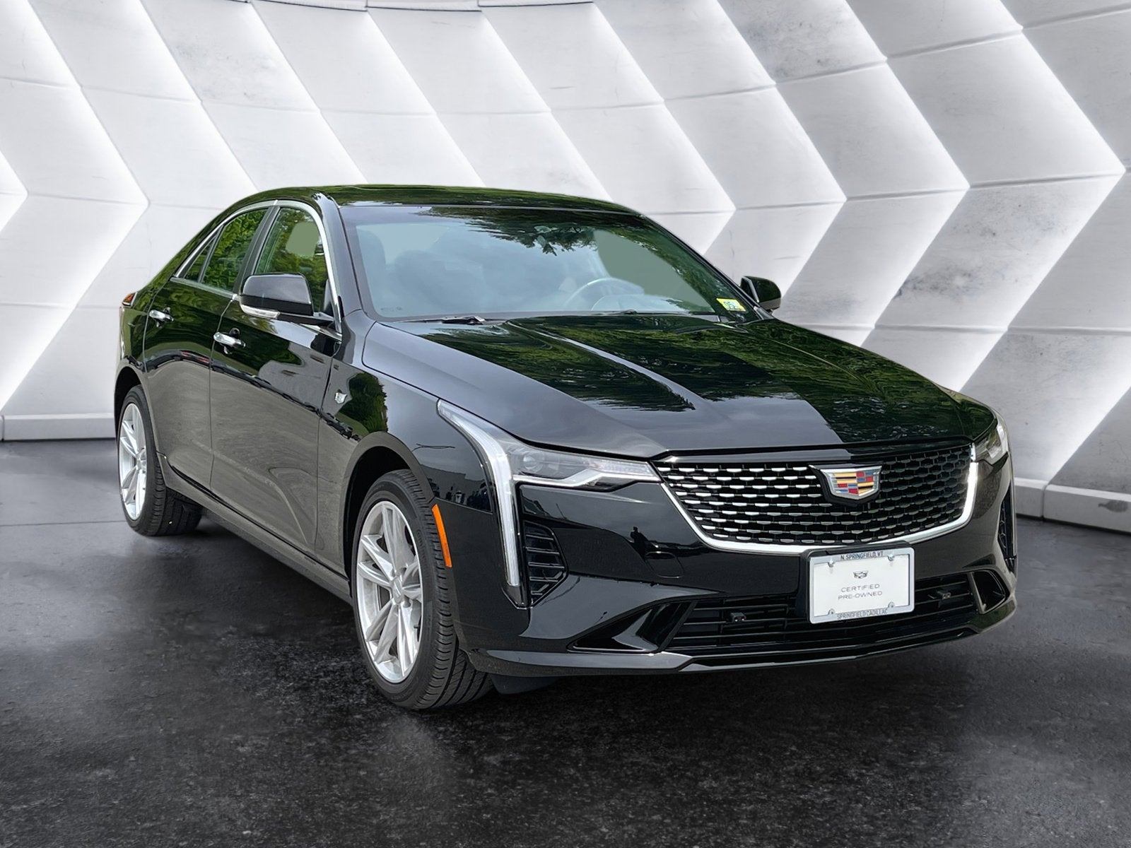2024 Cadillac CT4 Luxury