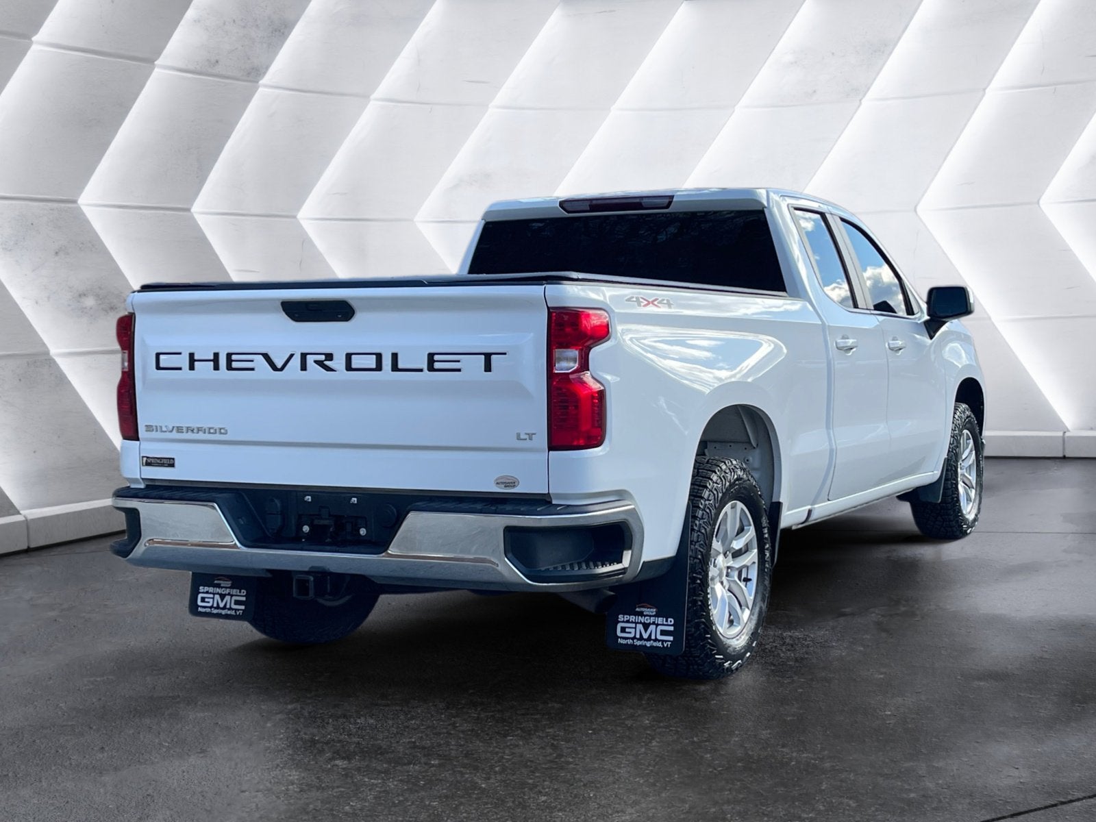 2022 Chevrolet Silverado 1500 LTD LT (2FL)