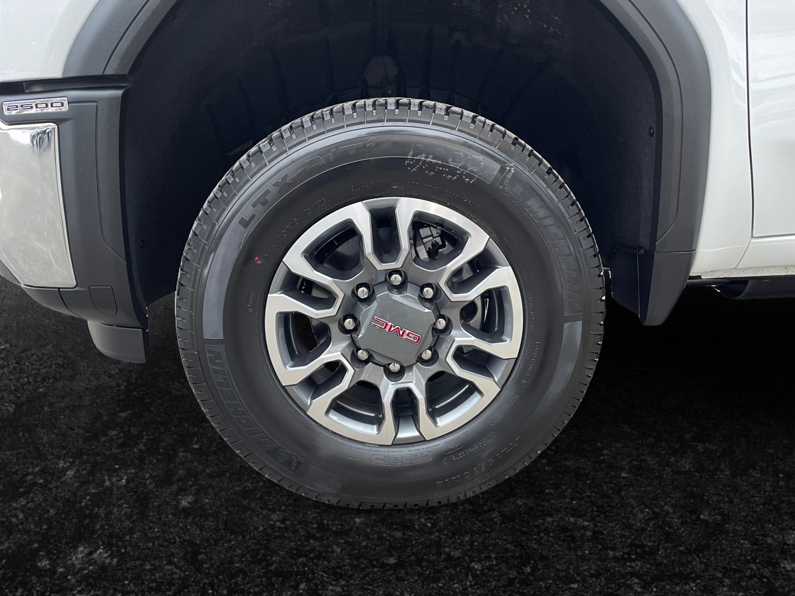 2026 GMC Sierra 2500 HD SLE