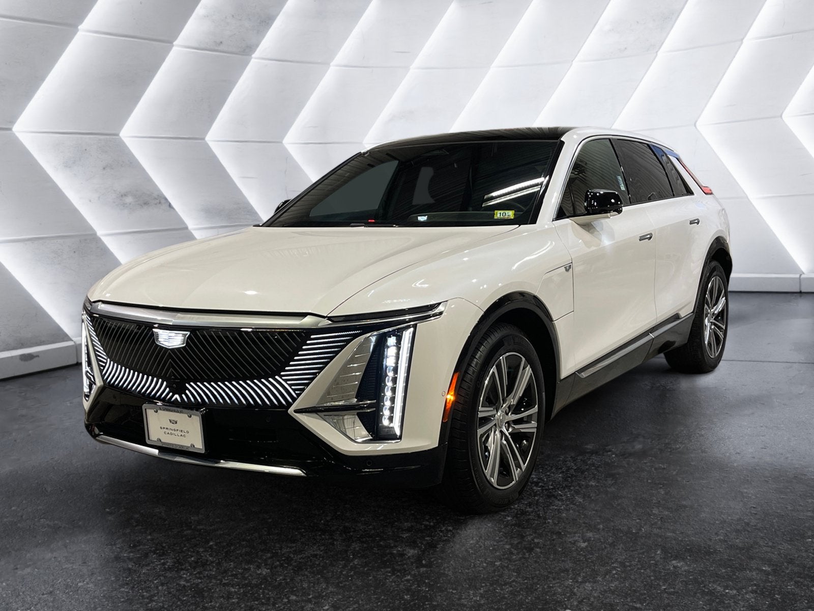 Used 2025 Cadillac LYRIQ Luxury 1 with VIN 1GYKPNRL4SZ309381 for sale in Springfield, VT