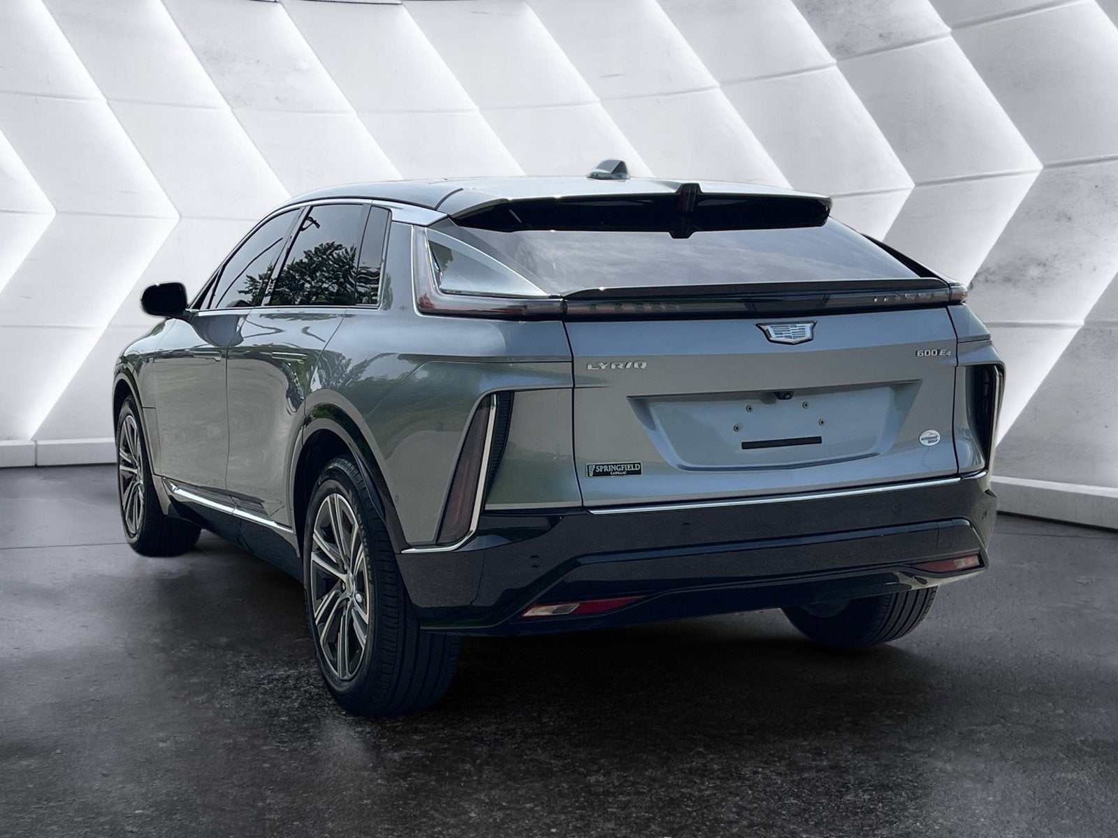 2024 Cadillac LYRIQ Luxury 1