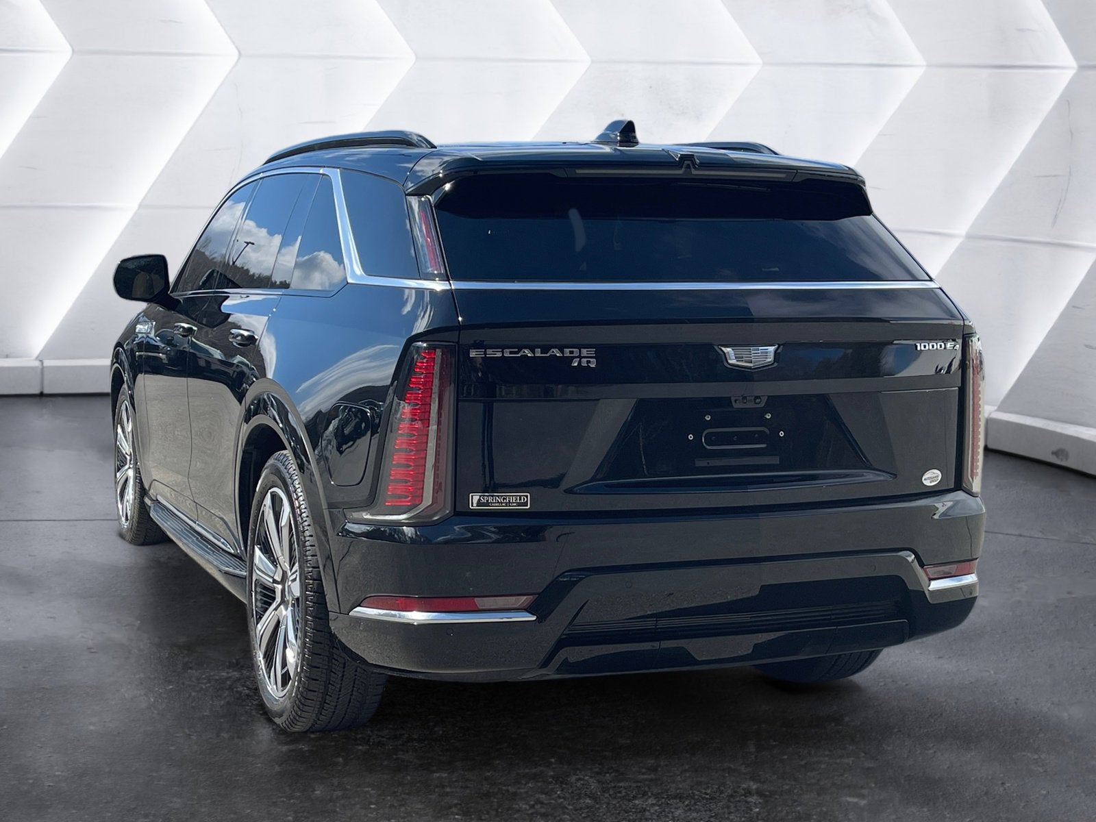 2025 Cadillac ESCALADE IQ Luxury 2