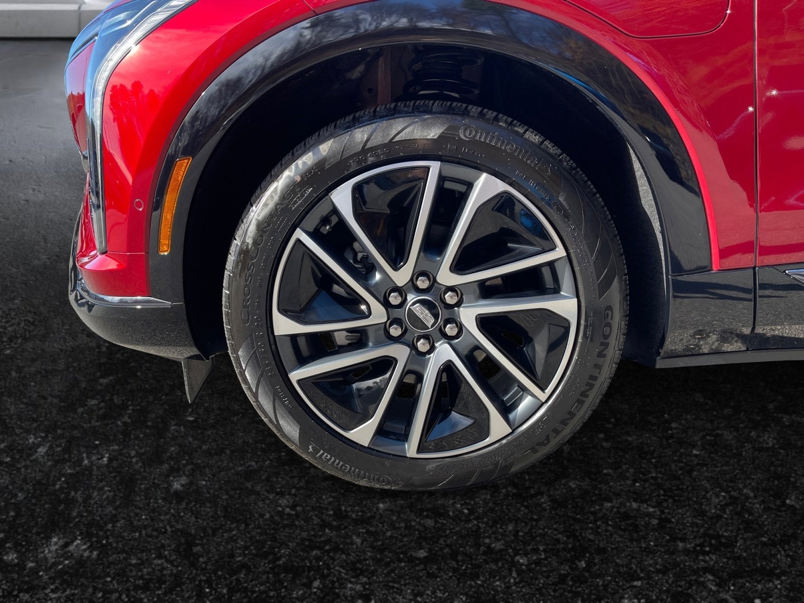 2025 Cadillac OPTIQ Sport 2 - Photo 32