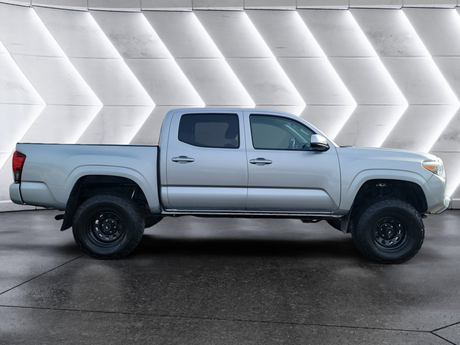 2022 Toyota Tacoma 4WD SR