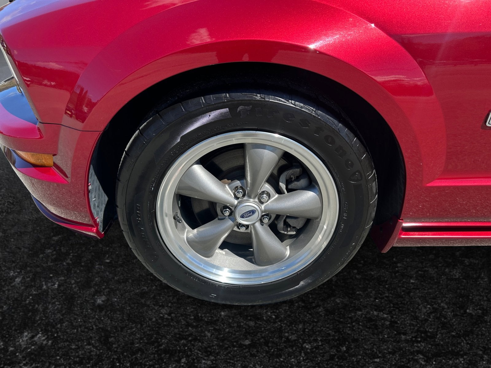 2006 Ford Mustang GT Deluxe
