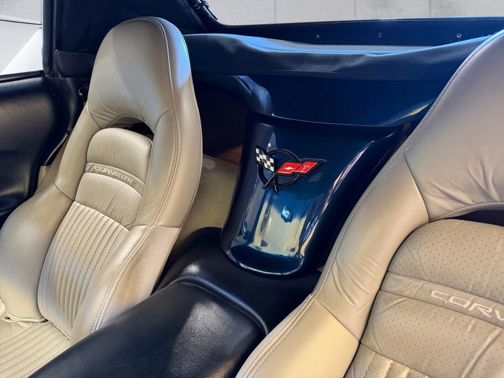 2001 Chevrolet Corvette 2dr Convertible