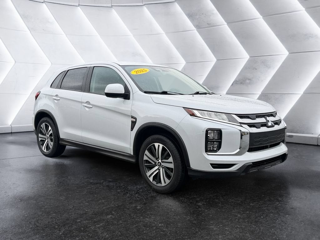2025 Mitsubishi Outlander Sport Base