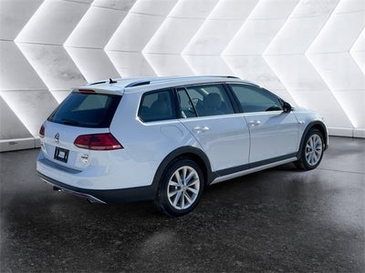 2017 Volkswagen Golf Alltrack 4Motion
