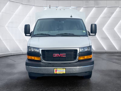 2025 GMC Savana Cutaway 3500 1WT