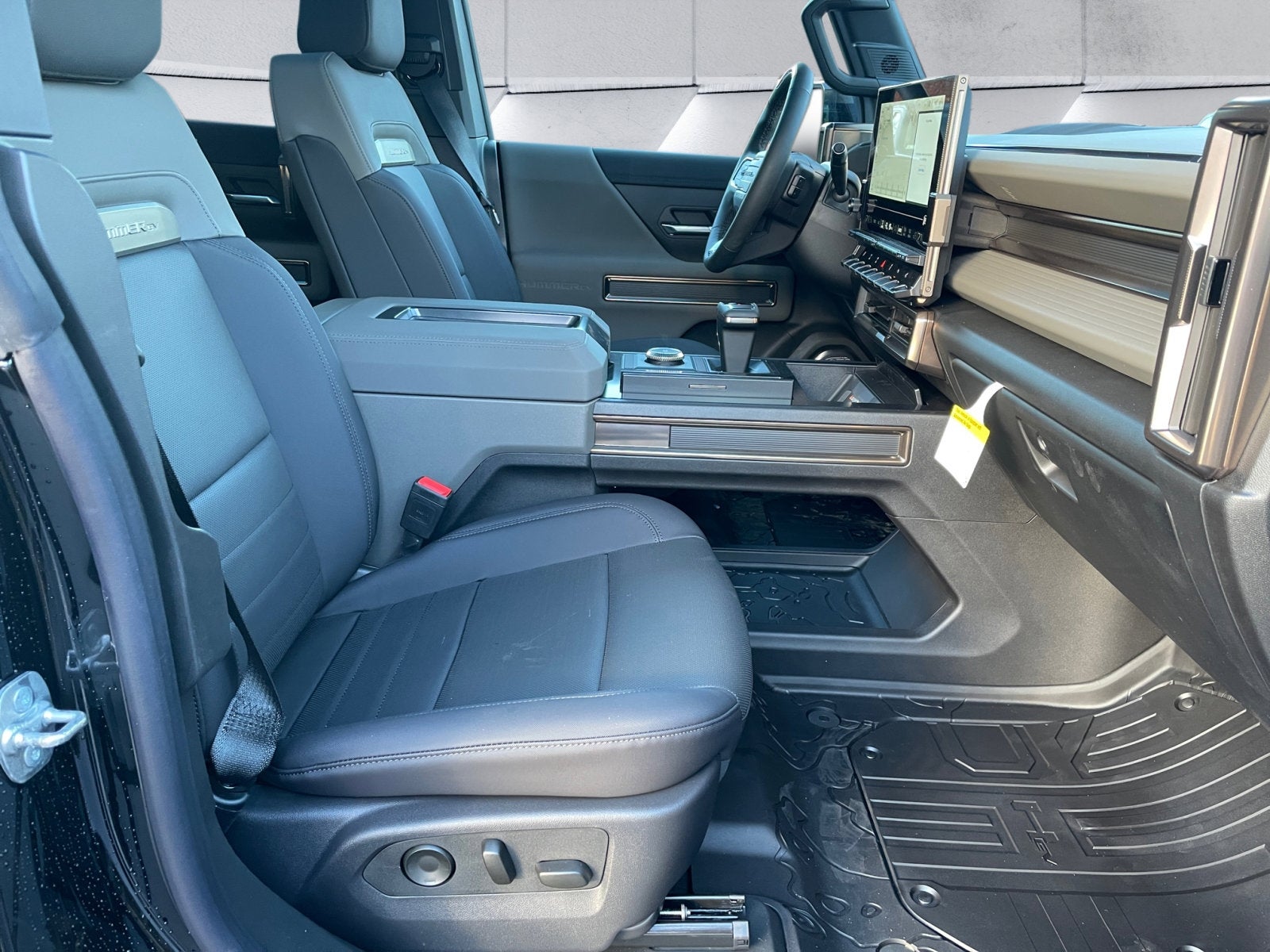 2025 GMC HUMMER EV SUV 2X