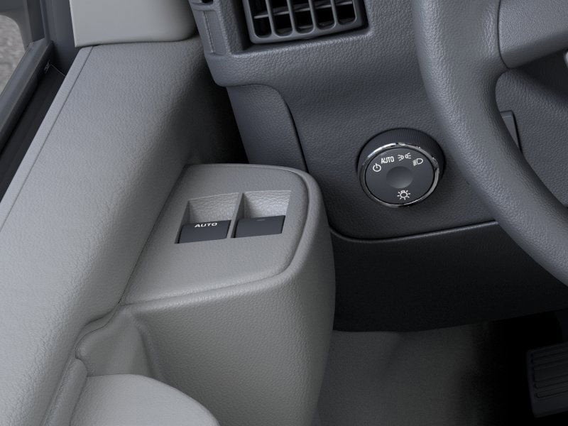 2025 GMC Savana Cutaway 3500 1WT