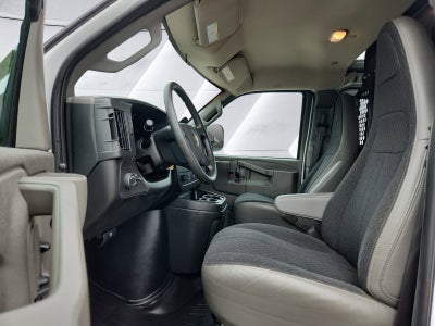 2025 Chevrolet Express Cargo WT