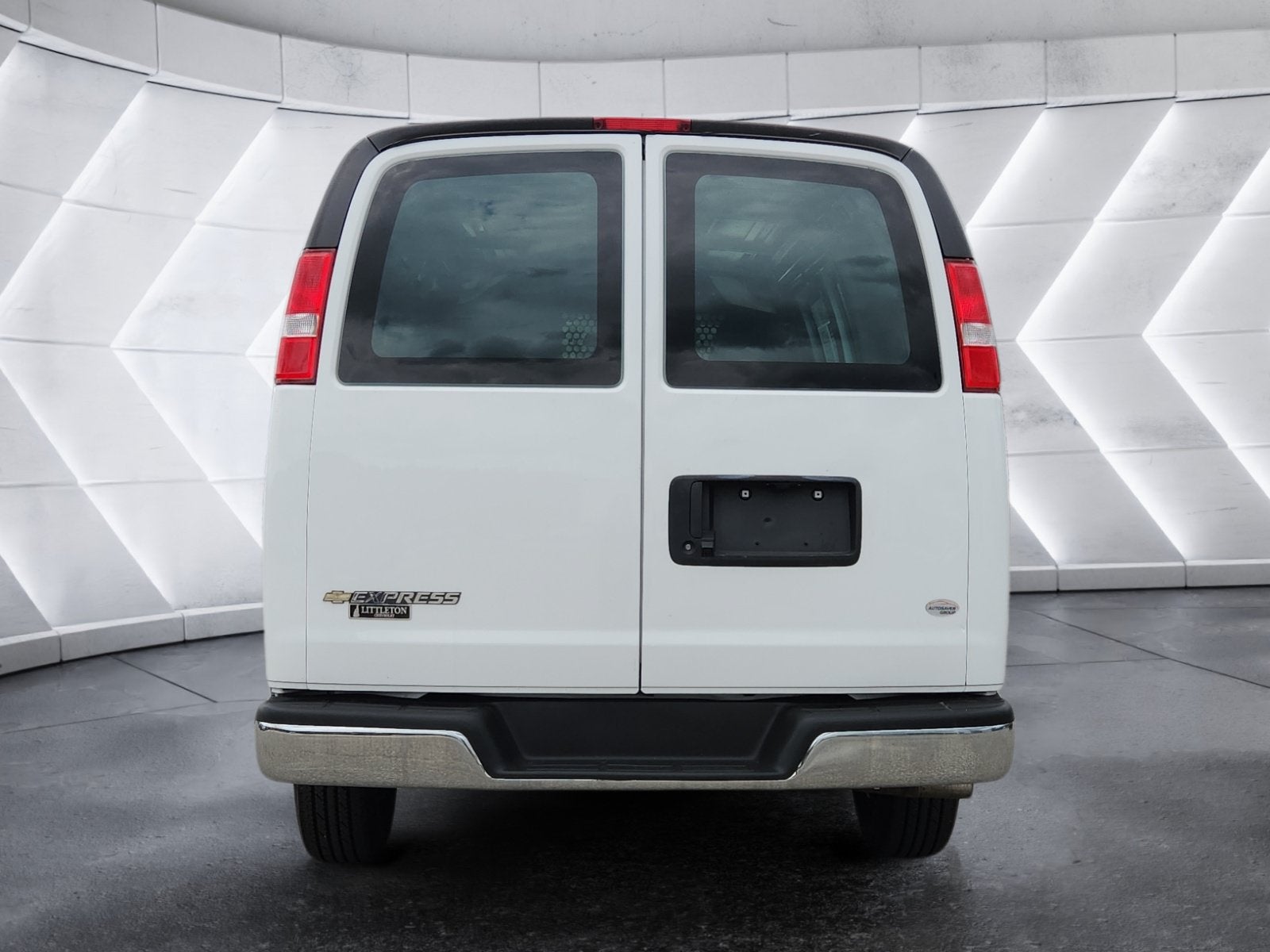 2025 Chevrolet Express Cargo WT