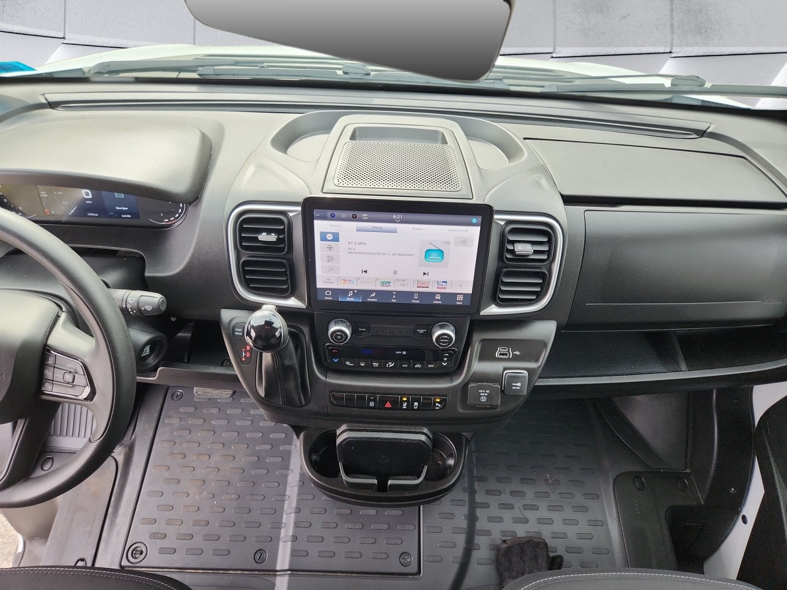 2024 RAM ProMaster Cargo Van SLT