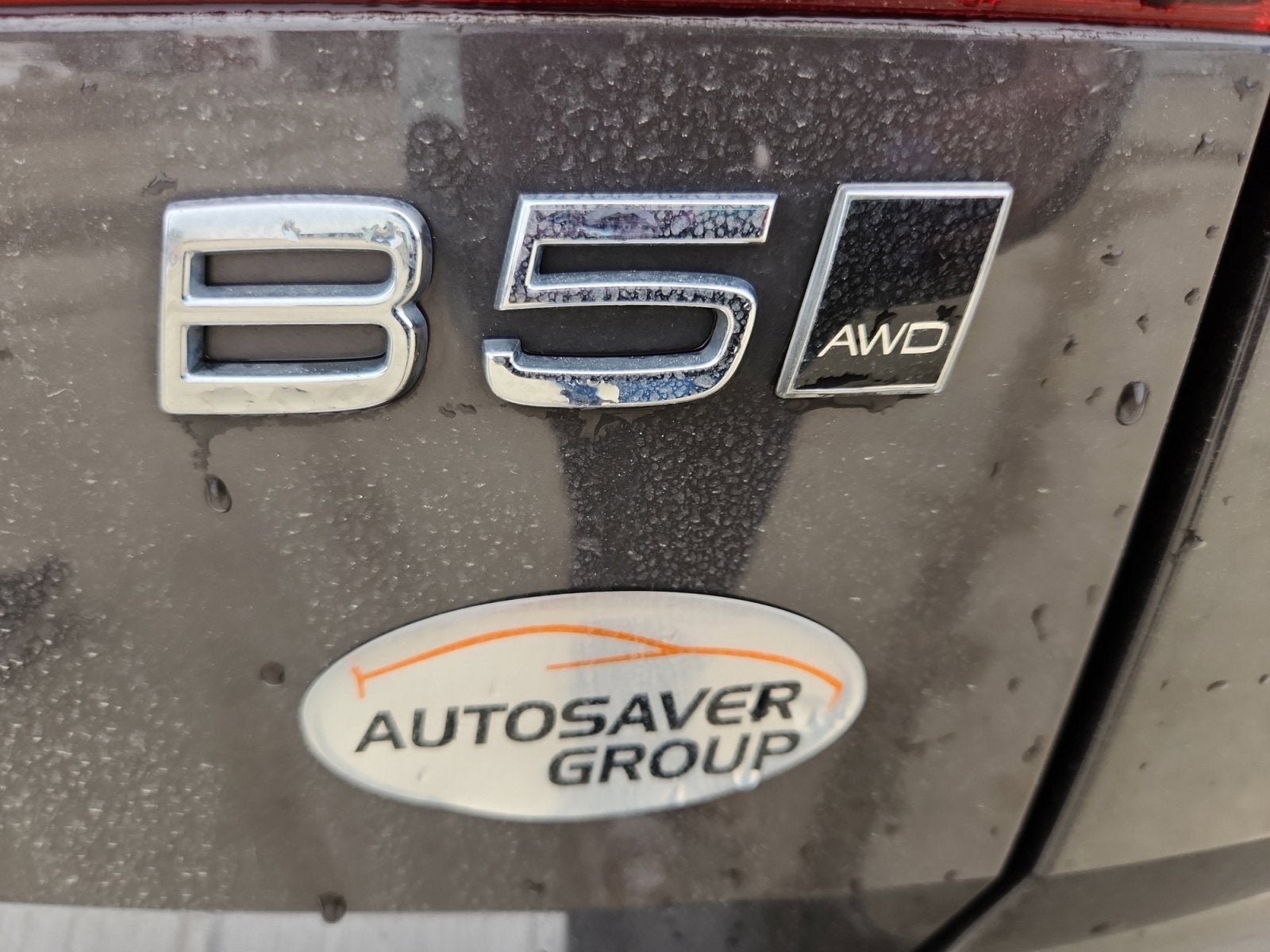 2023 Volvo XC60 Plus Dark Theme