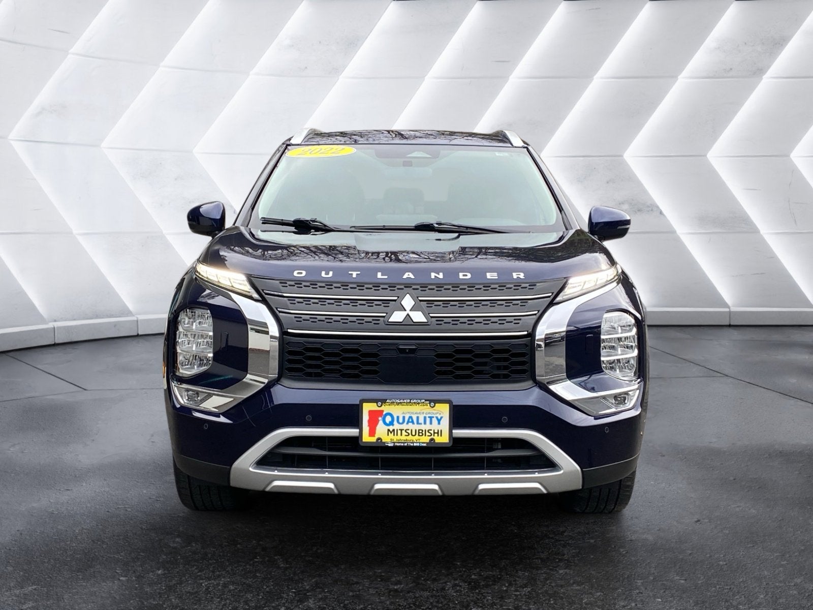 2022 Mitsubishi Outlander Base