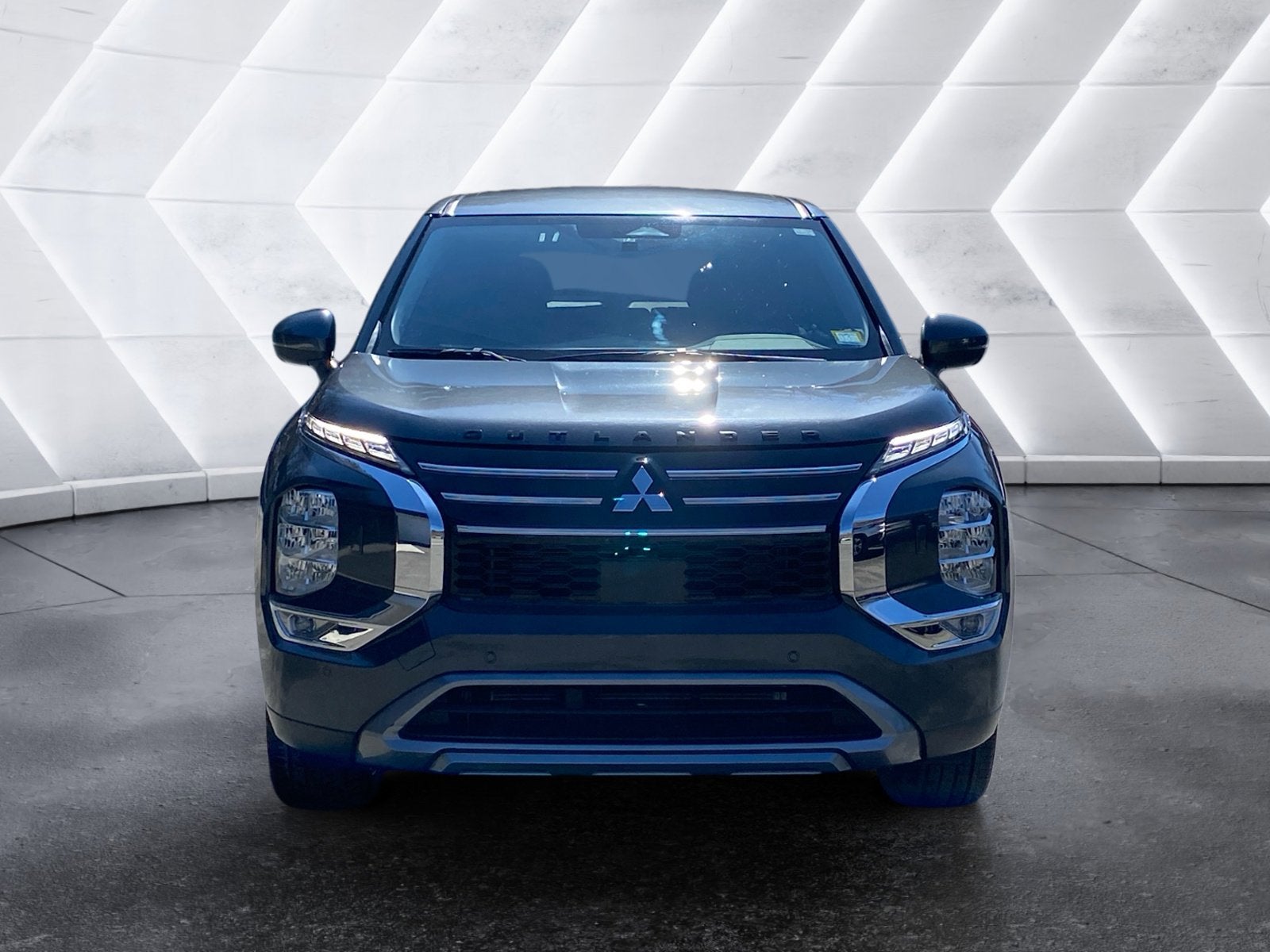 2025 Mitsubishi Outlander Base