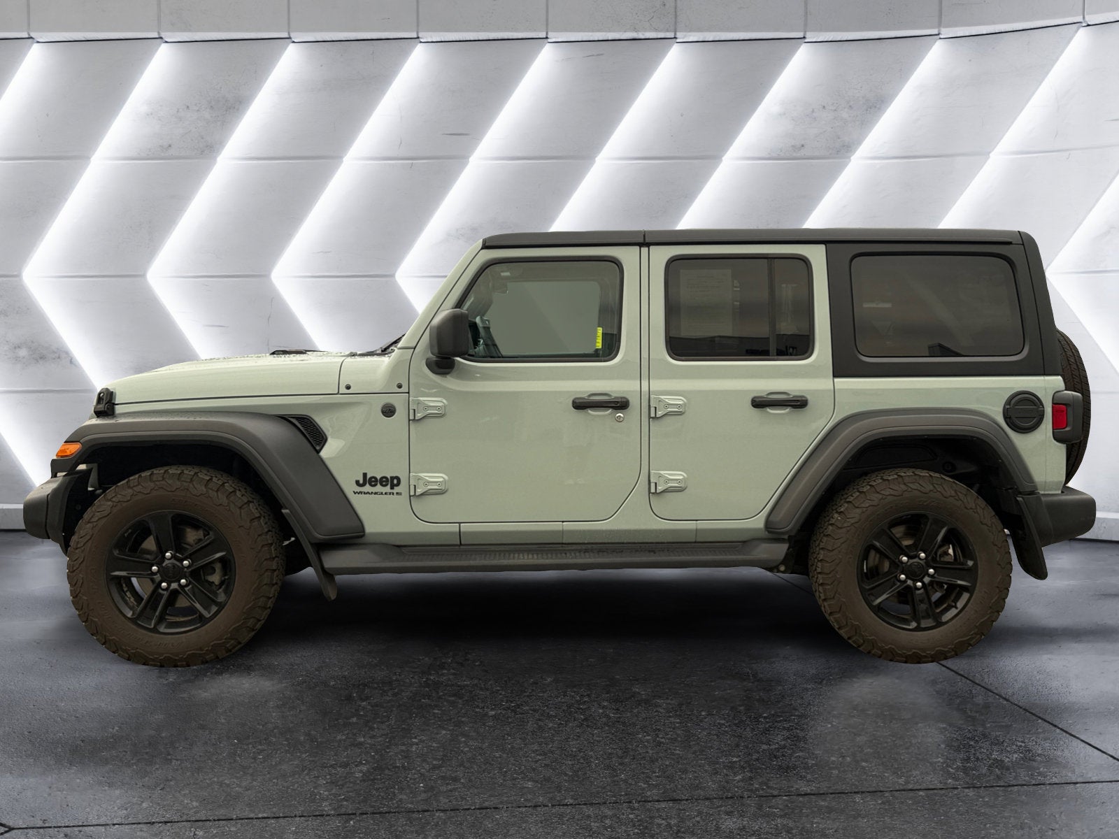 2023 Jeep Wrangler Altitude