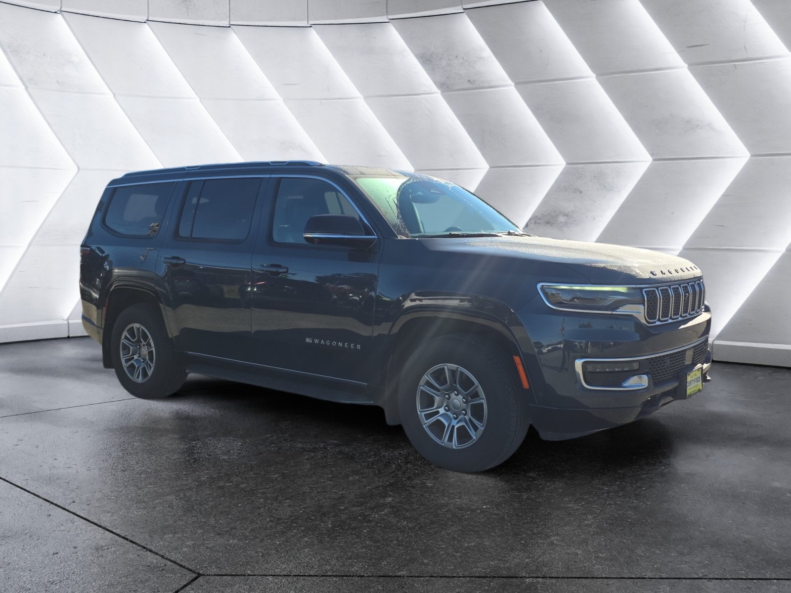 2023 Jeep Wagoneer Base