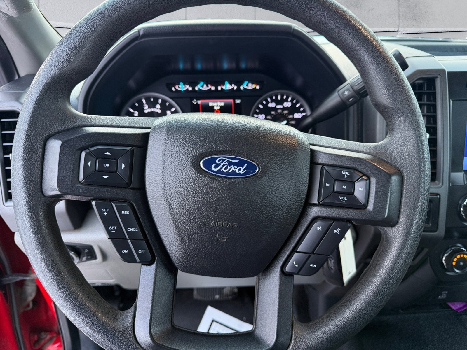 2022 Ford Super Duty F-350 SRW XL