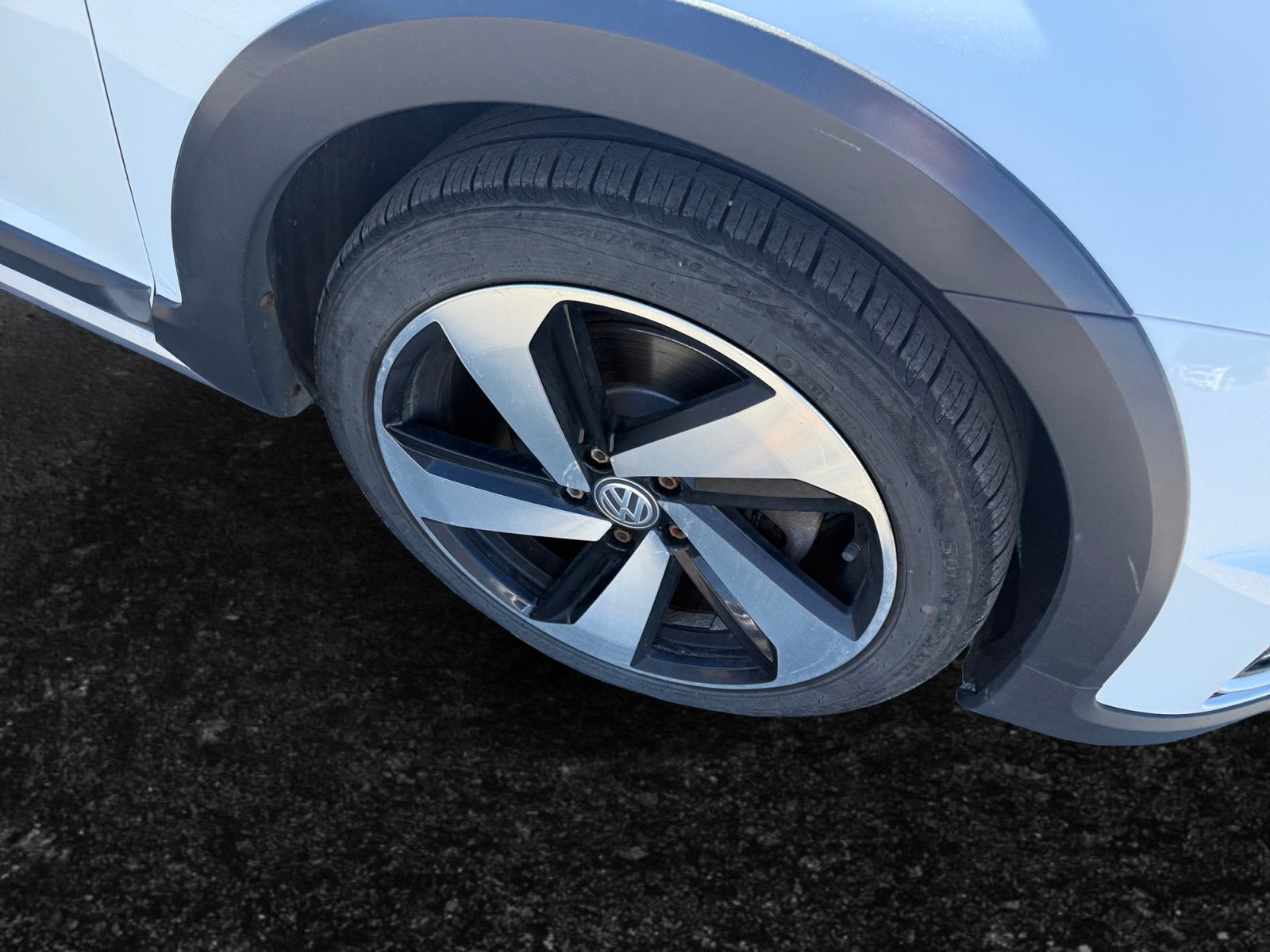 2017 Volkswagen Golf Alltrack Base