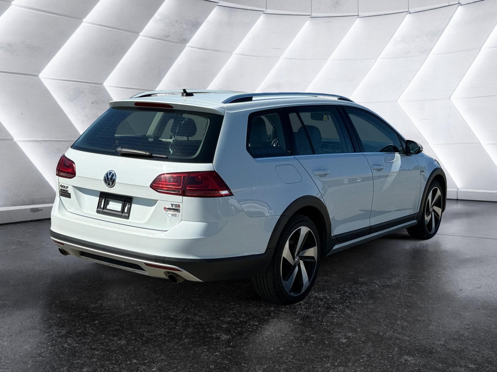 2017 Volkswagen Golf Alltrack Base