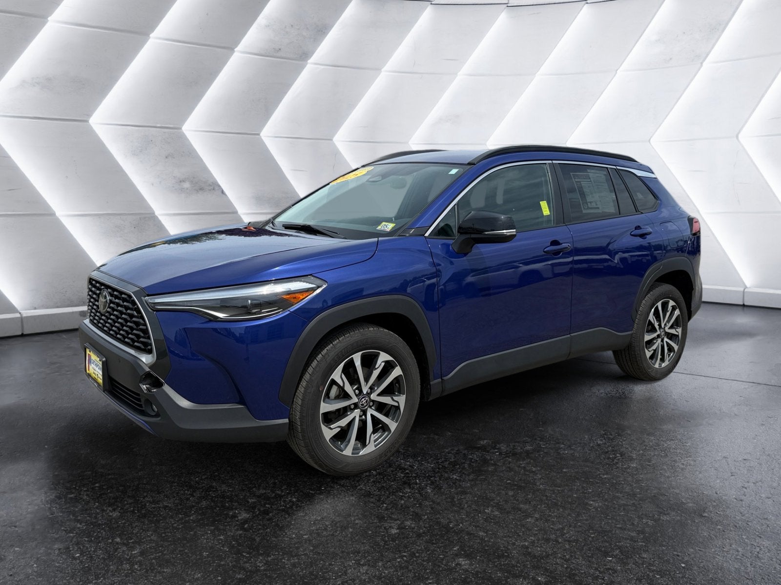2025 Toyota Corolla Cross XLE