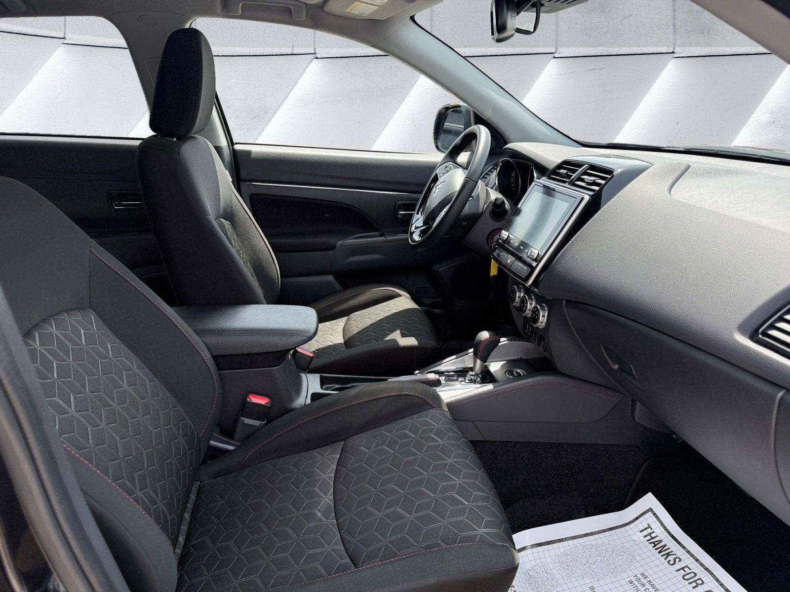 2025 Mitsubishi Outlander Sport ES