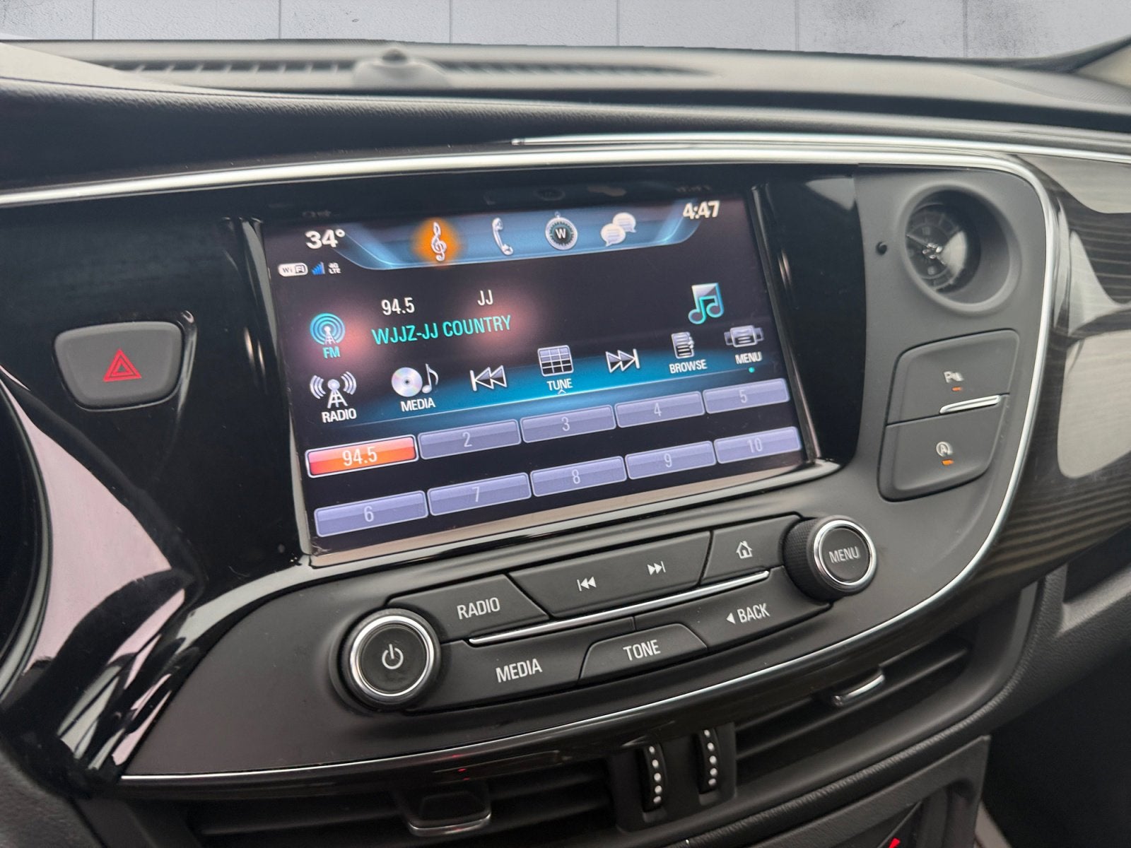 2019 Buick Envision Essence