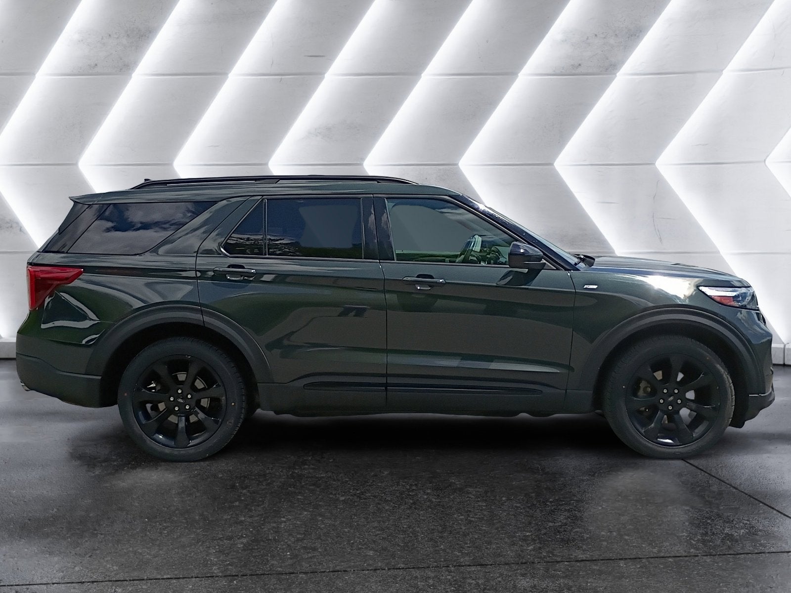 2022 Ford Explorer ST-Line