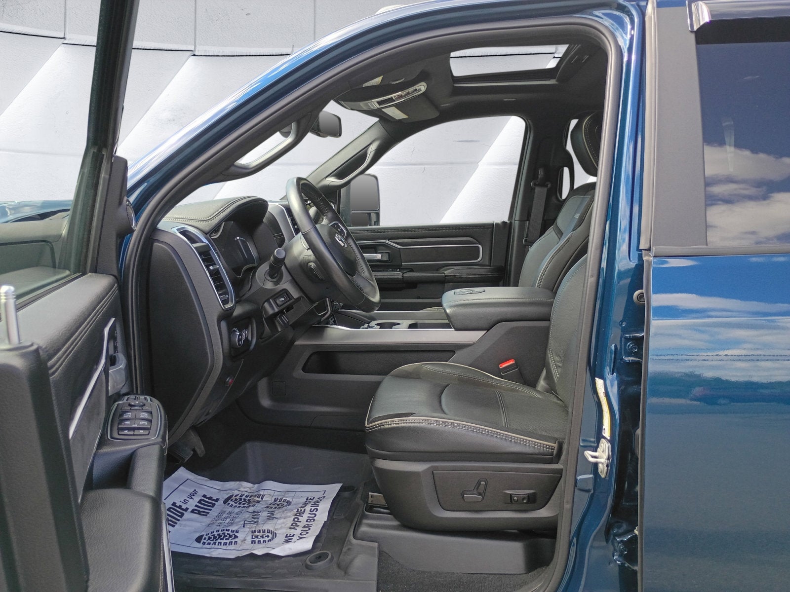2024 RAM 3500 Laramie